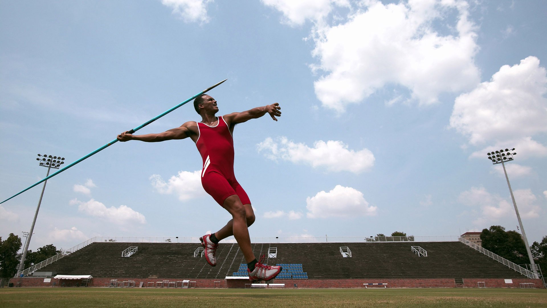 全村的希望!林诗栋从海口出发澳门打全运会,海南队领导鲜花+欢送