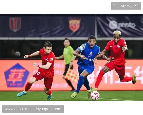 中超球队临场换人策略改变比赛走势,中超最快换人 中超球队临场换人策略改变比赛走势,中超最快换人